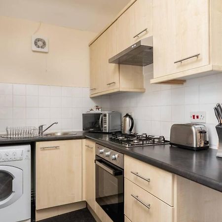 Sleeps 5, Smart Tv'S In Bedrooms Swansea Exterior photo