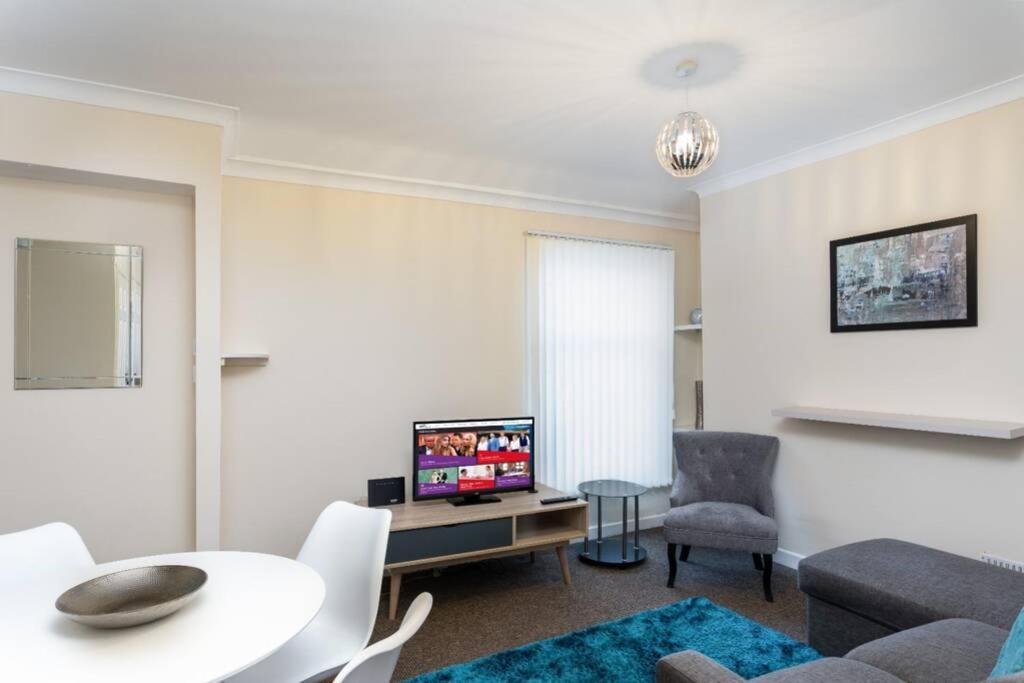 Sleeps 5, Smart Tv'S In Bedrooms Swansea Exterior photo